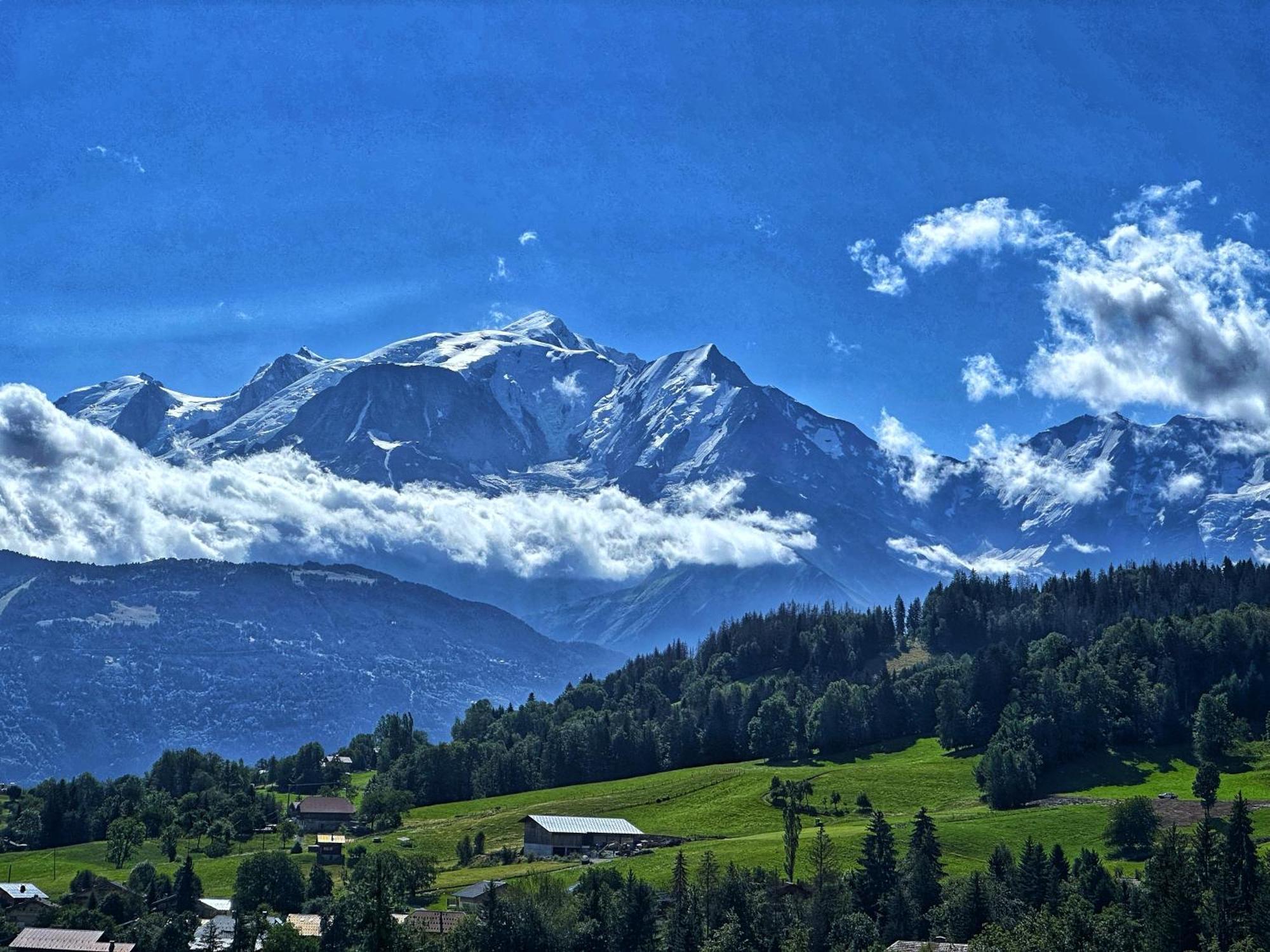 فيلا كورْدوفي Chalet Neuf La Perle Du Perron المظهر الخارجي الصورة